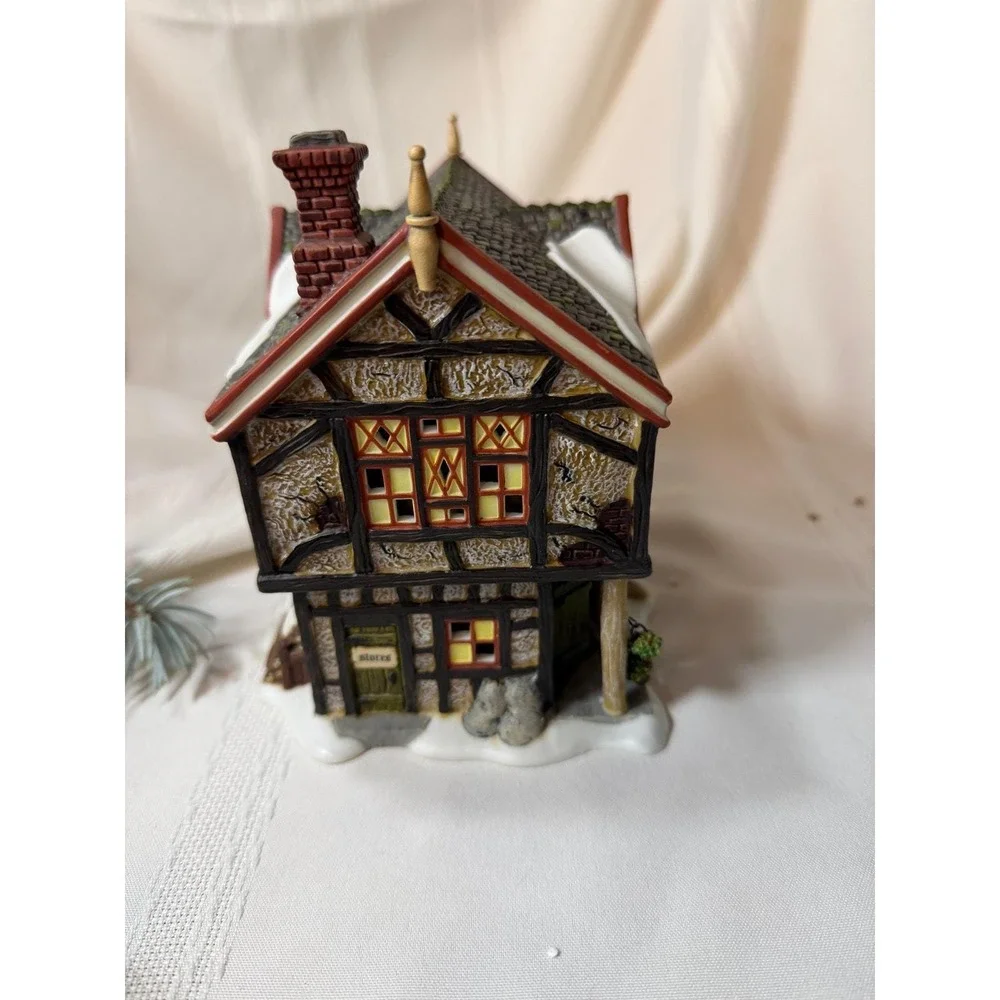Dept 56 Plumstead Market House #58737 Dickens Village w/box light